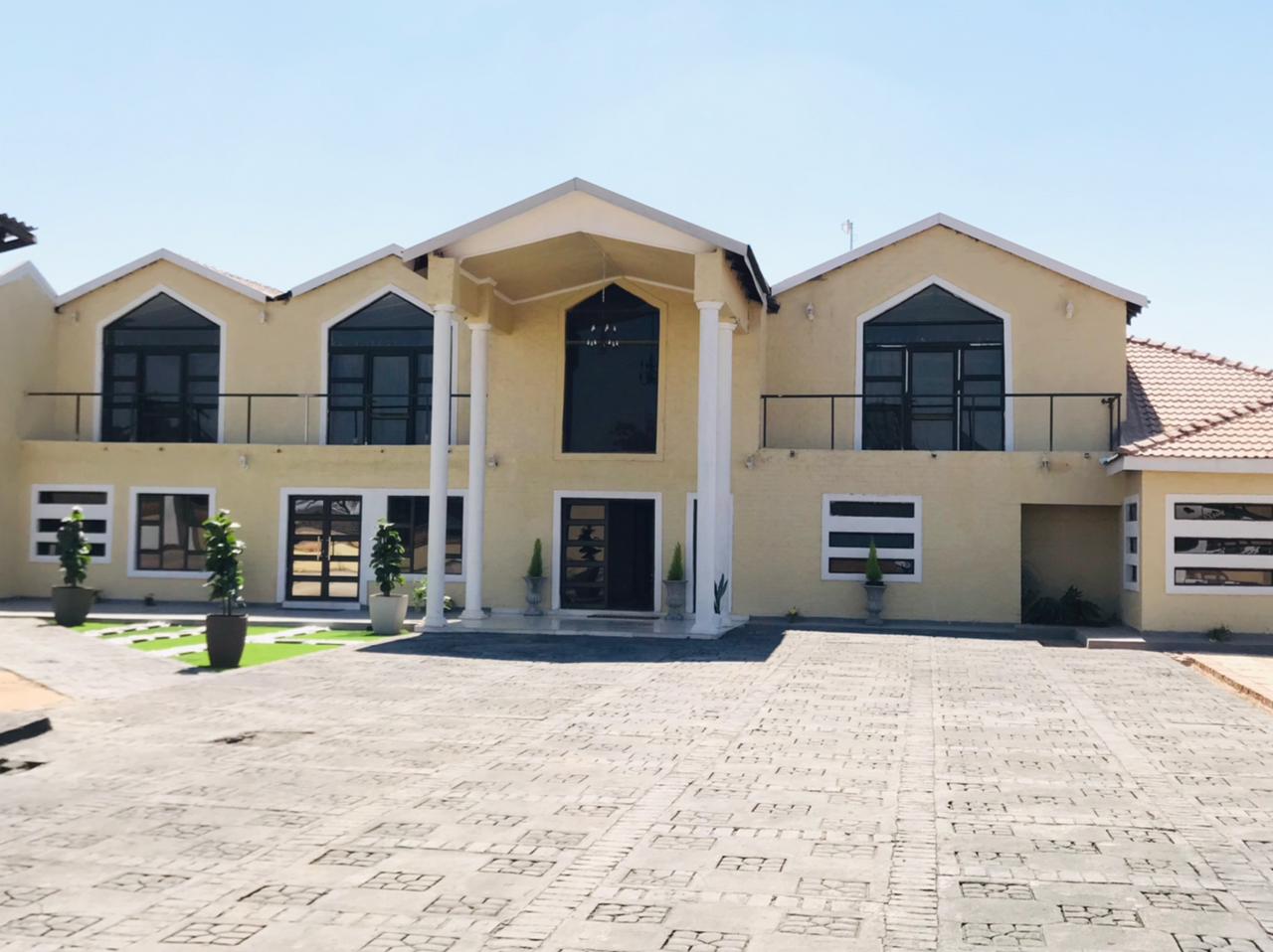 Polokwane Estate Lodge Travel and Tourism